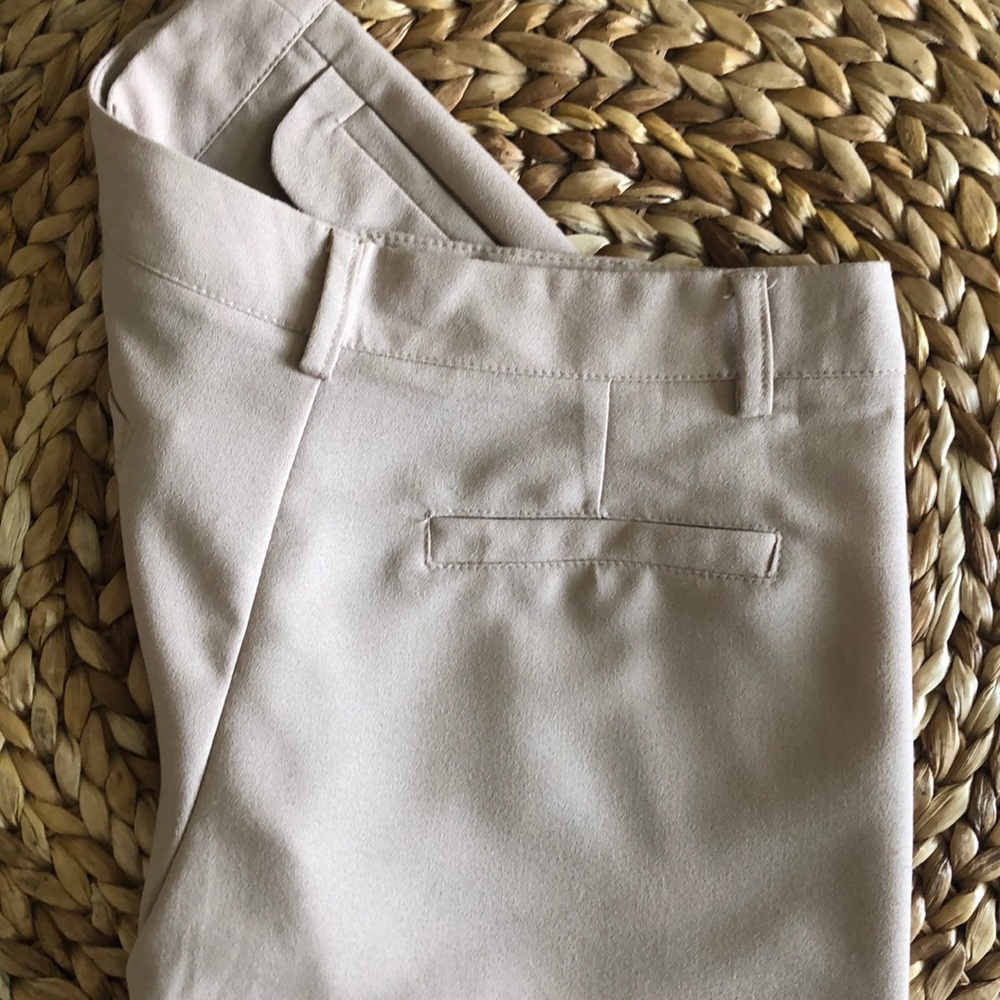 LOW RISE SHORTS. - Picture 6 of 7